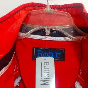 Brand new Roar shirt